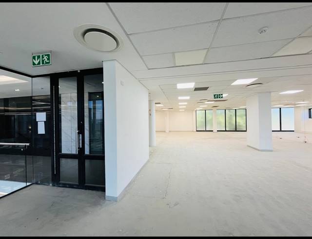 675M² OFFICE TO LET IN WATERFALL